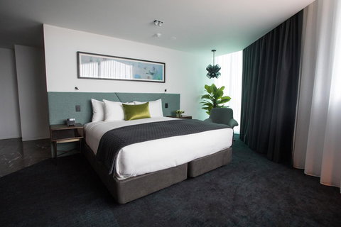 Eatons Hill Hotel - Darwin Tourism 41