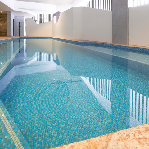 Eatons Hill Hotel - Darwin Tourism 1