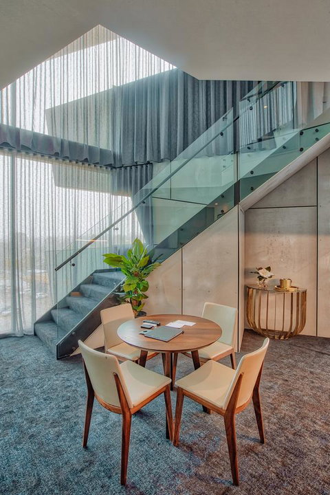 Eatons Hill Hotel - Darwin Tourism 8