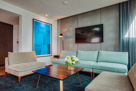 Eatons Hill Hotel - Darwin Tourism 17