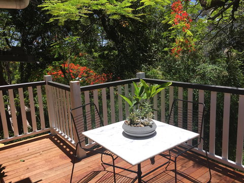 Halcyon On Bardon - Darwin Tourism 6