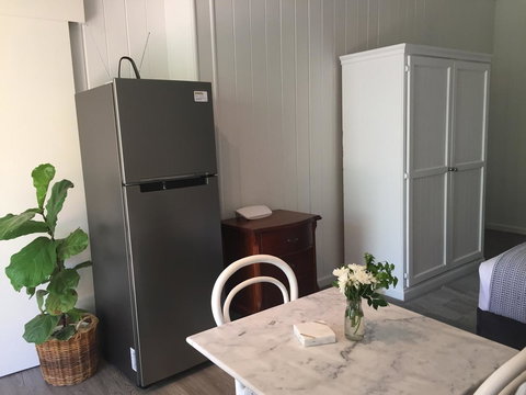 Halcyon On Bardon - Darwin Tourism 5