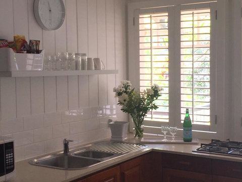 Halcyon On Bardon - Darwin Tourism 13