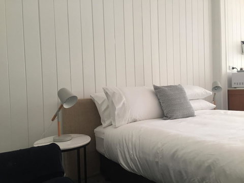 Halcyon On Bardon - Darwin Tourism 12