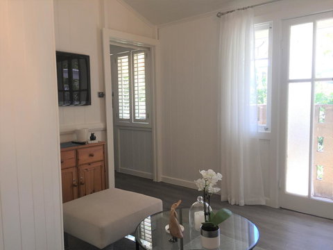 Halcyon On Bardon - Darwin Tourism 10