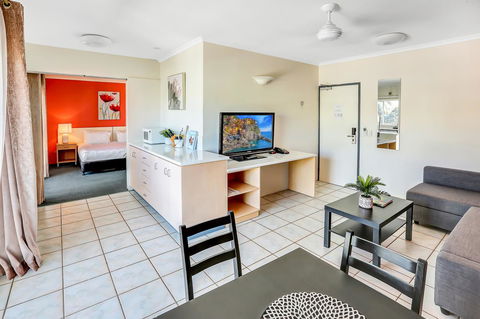 Coral Tree Inn - Darwin Tourism 25