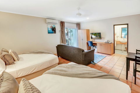 Coral Tree Inn - Darwin Tourism 15