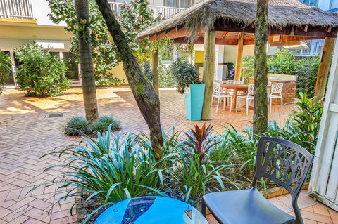 Coral Tree Inn - Darwin Tourism 10