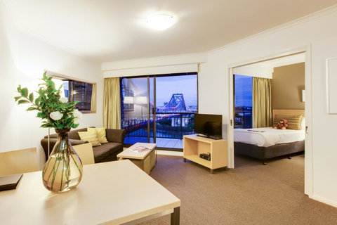 Oakwood Hotel & Apartments Brisbane - Darwin Tourism 6
