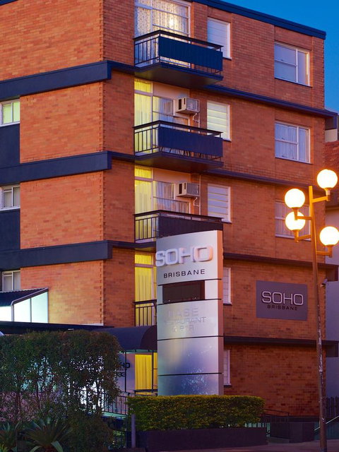 Soho Brisbane - Darwin Tourism 34