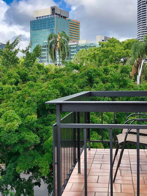 Soho Brisbane - Darwin Tourism 30