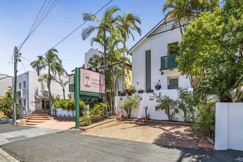 City Palms Brisbane - Darwin Tourism 0