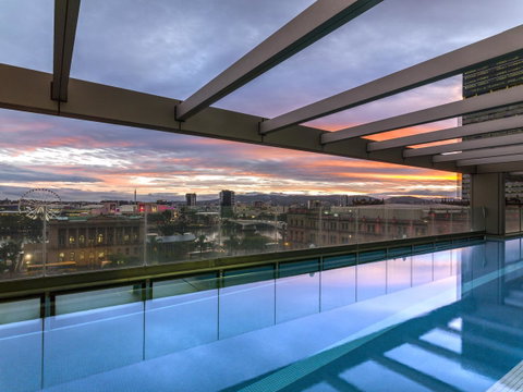 Oaks Brisbane Casino Tower Suites - Darwin Tourism 1