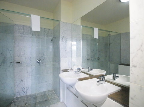 Oaks Brisbane Casino Tower Suites - Darwin Tourism 16
