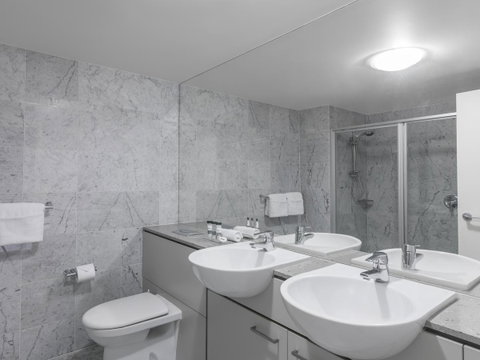 Oaks Brisbane Casino Tower Suites - Darwin Tourism 5