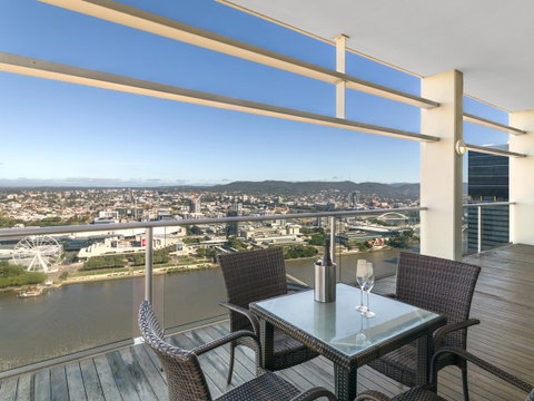 Oaks Brisbane Casino Tower Suites - Darwin Tourism 10