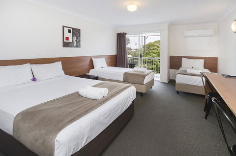 Sunshine Beach Resort - Darwin Tourism 6