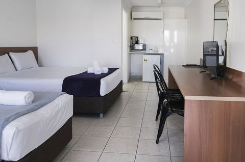 Sunshine Beach Resort - Darwin Tourism 9