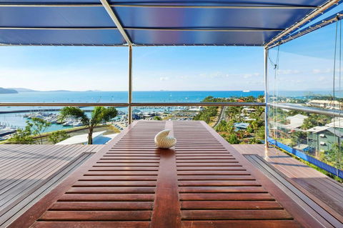 Nautilus On The Hill - Airlie Beach - Darwin Tourism 4