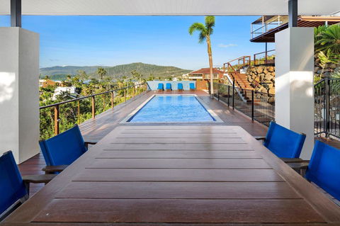 Nautilus On The Hill - Airlie Beach - Darwin Tourism 21