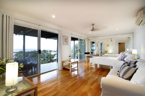 Nautilus On The Hill - Airlie Beach - Darwin Tourism 35