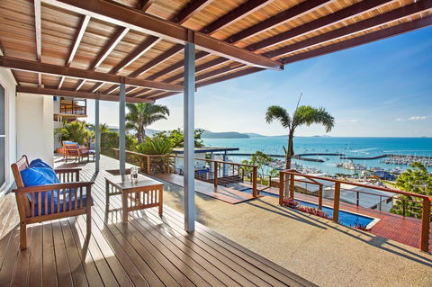 Nautilus On The Hill - Airlie Beach - Darwin Tourism 32