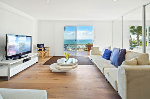 Nautilus On The Hill - Airlie Beach - Darwin Tourism 16