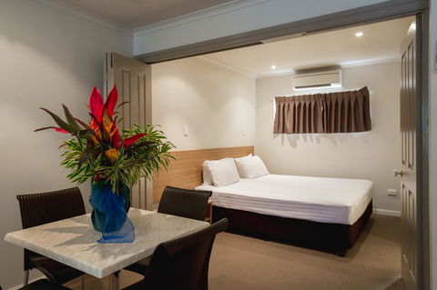 Cairns Colonial Club Resort - Darwin Tourism 27