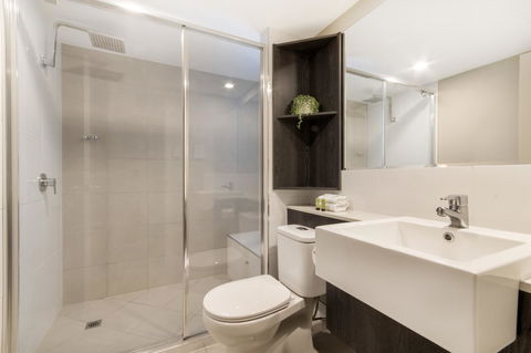 Sunshine Tower Hotel - Darwin Tourism 7