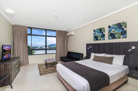 Sunshine Tower Hotel - Darwin Tourism 5