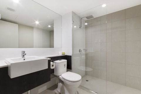 Sunshine Tower Hotel - Darwin Tourism 16