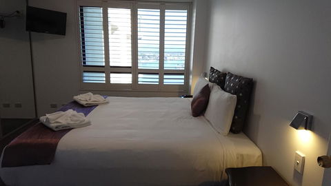 Surfers Hawaiian Holiday Apartments - Darwin Tourism 10