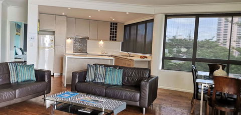 Surfers Hawaiian Holiday Apartments - Darwin Tourism 6