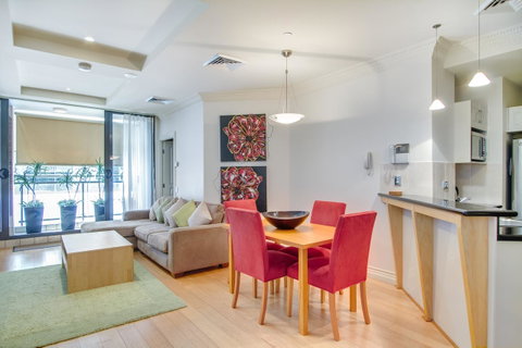 MacArthur Chambers - Darwin Tourism 17