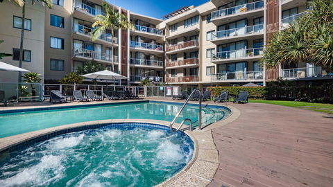 Swell Resort Burleigh Heads - Darwin Tourism 1