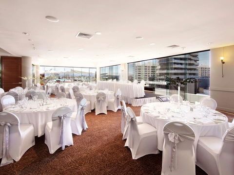 Sofitel Gold Coast Broadbeach - Darwin Tourism 37