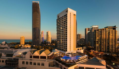 Sofitel Gold Coast Broadbeach - Darwin Tourism 11