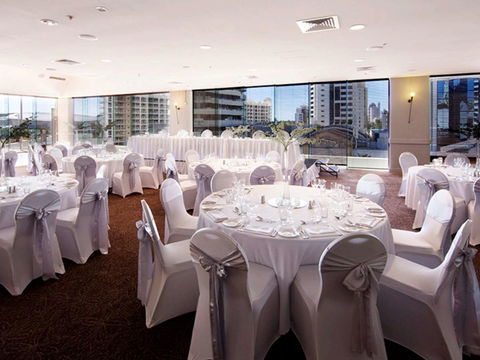 Sofitel Gold Coast Broadbeach - Darwin Tourism 36