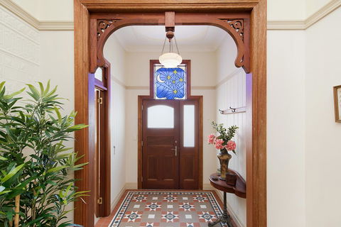 The Guesthouse Maleny - Darwin Tourism 20