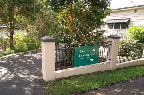 The Guesthouse Maleny - Darwin Tourism 3