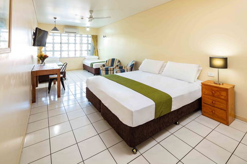 Hides Hotel - Darwin Tourism 13