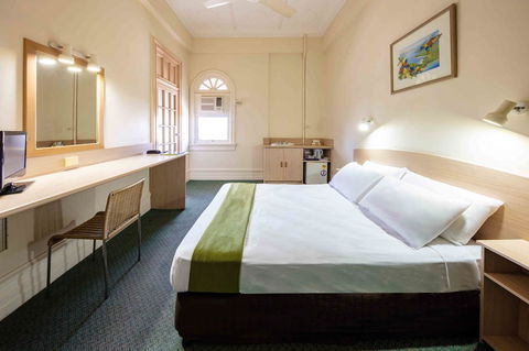 Hides Hotel - Darwin Tourism 16