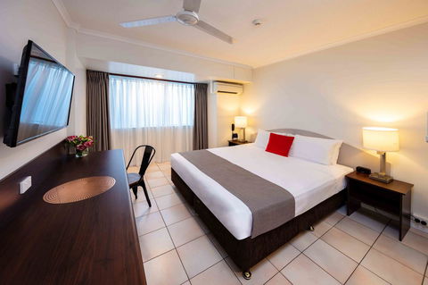 Hides Hotel - Darwin Tourism 0