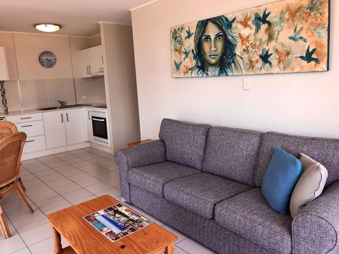 Hi Ho Beach Apartments On Broadbeach - Darwin Tourism 15