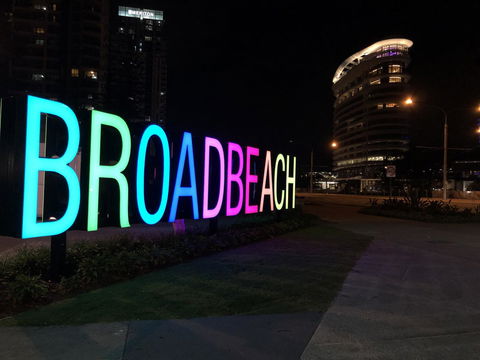 Hi Ho Beach Apartments On Broadbeach - Darwin Tourism 42