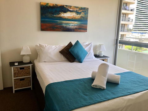 Hi Ho Beach Apartments On Broadbeach - Darwin Tourism 11