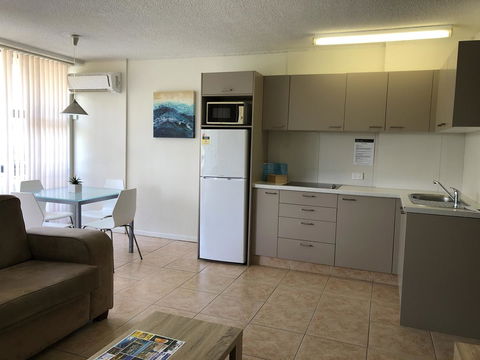 Hi Ho Beach Apartments On Broadbeach - Darwin Tourism 9