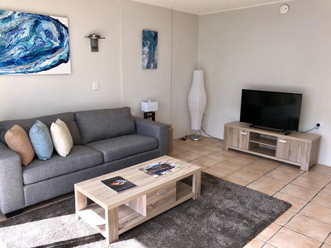 Hi Ho Beach Apartments On Broadbeach - Darwin Tourism 17