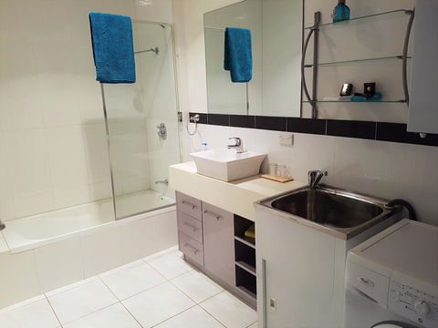 Sutton's Beach Unit - Darwin Tourism 18