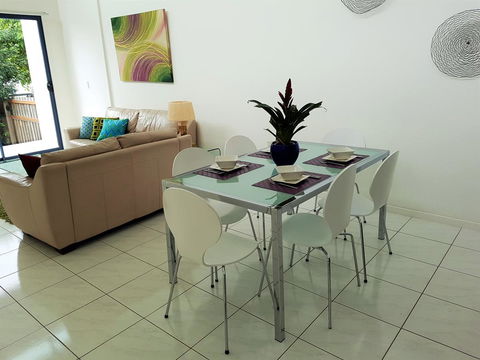 Sutton's Beach Unit - Darwin Tourism 4